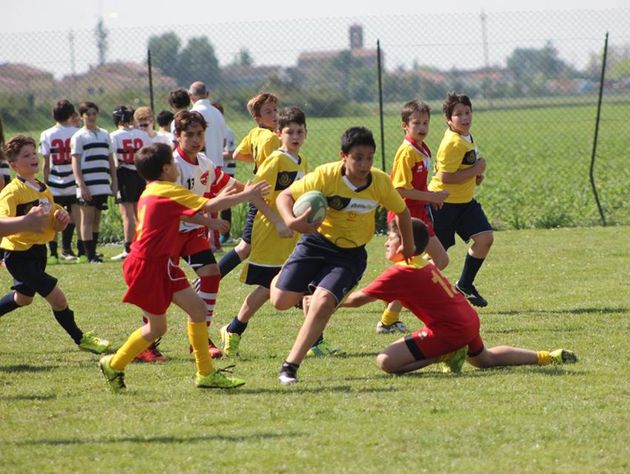 100 #Babyellowblue riempiono di festa i campi di Frassinelle