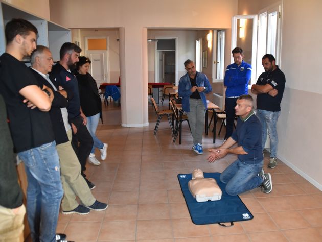 Il Rugby Frassinelle forma i tesserati all'uso del fibrillatore